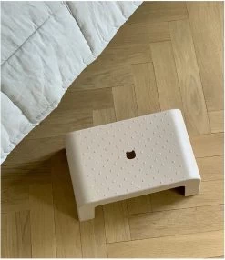 Liewood Ulla Opstapje / Kruk Antislip - Sandy 7 Liewood Ulla Opstapje / Kruk Antislip - Sandy -Outdoor Camping Shop 1037x1200 1