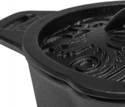 Petromax KR1 Gietijzeren Steelpan Met Deksel (1 Liter) -Outdoor Camping Shop 1200x1035