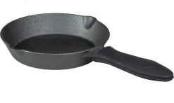 Blackwell Siliconen Handvat - Voor Gietijzeren Pannen -Outdoor Camping Shop 1200x716 1